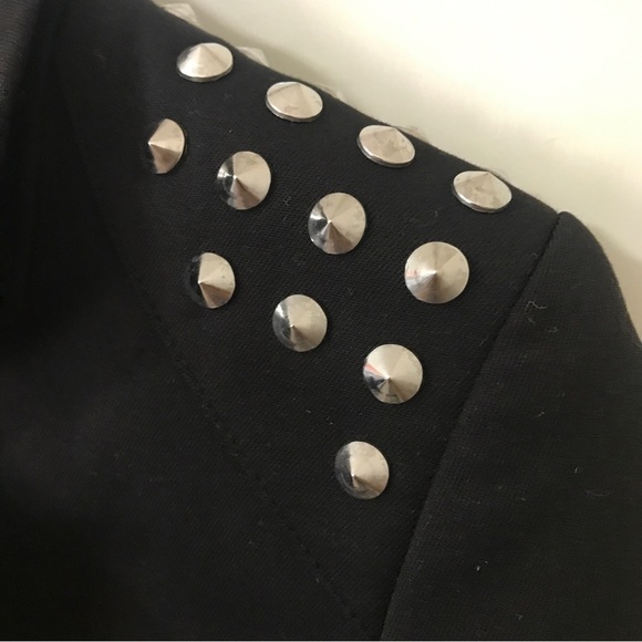 Divided x H&M black single button blazer with silver shoulder studs - Picture 5 of 12